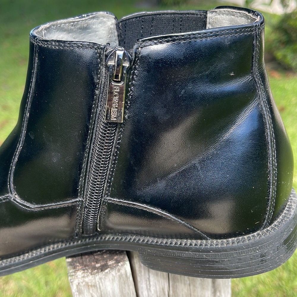 Florsheim Forum Zipper Chukka Boot. Black Leather ,Memory Foam .Rubber sole. - Picture 8 of 13